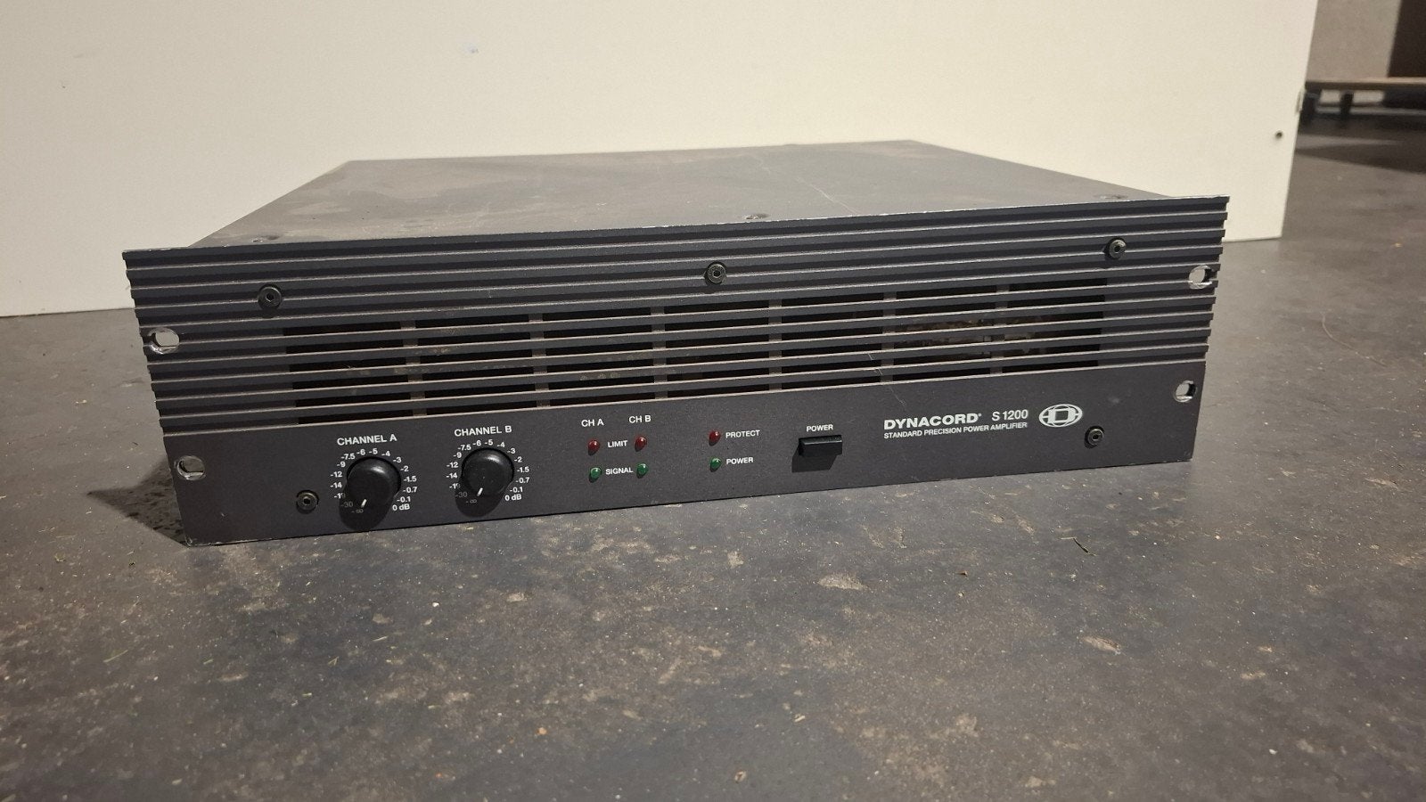Dynacord S1200 versterker - defect, Ophalen, Gebruikt, 1000 watt of meer, P.A.