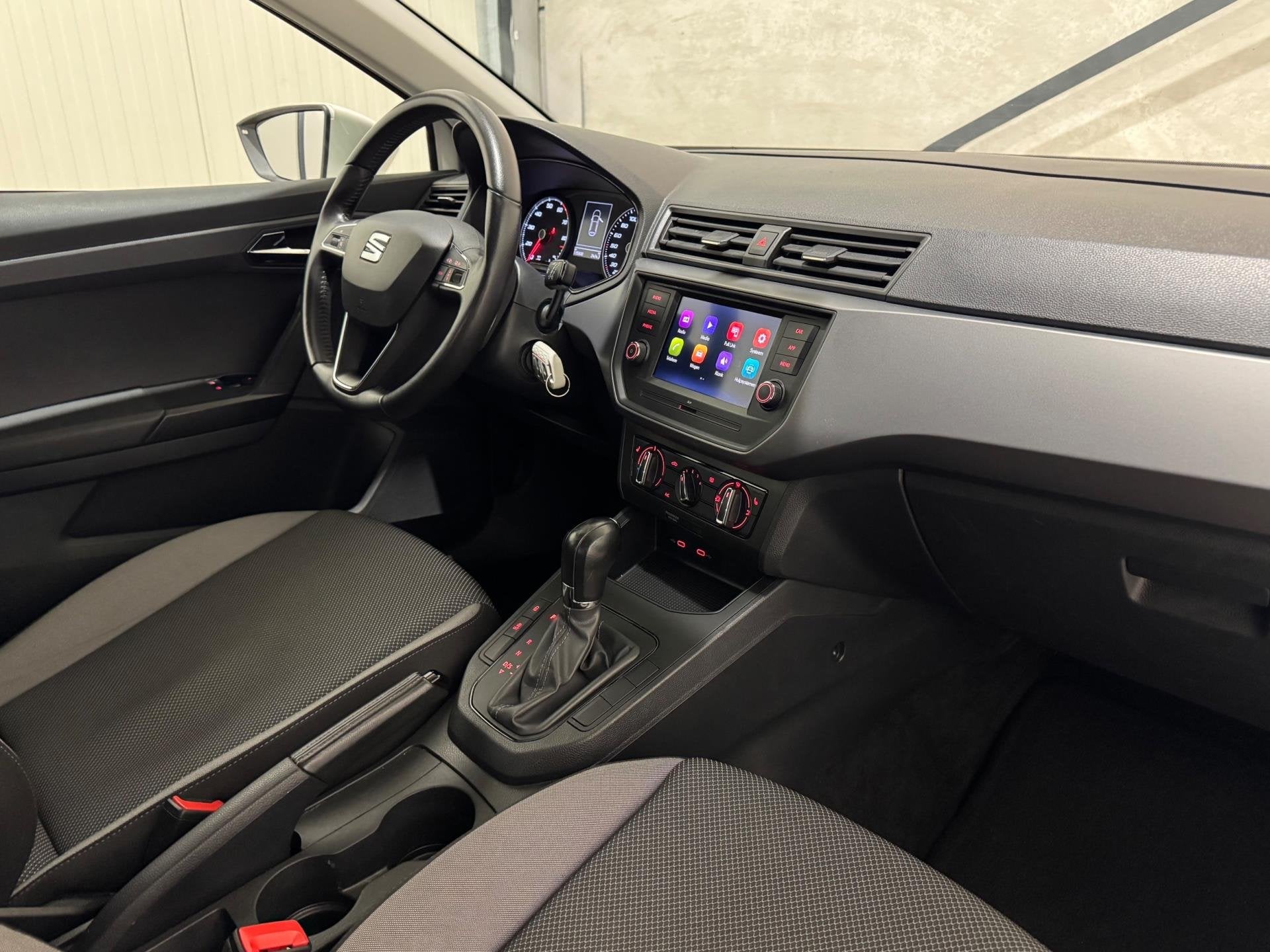 Seat IBIZA 1.0 TSI FR Business Intense DSG 110PK CARPLAY, Auto's, 580 kg, Bedrijf, 3 cilinders, 1100 kg