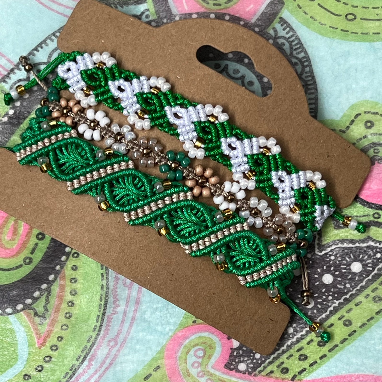 Macramé armbanden appelgroen-wit, Ophalen of Verzenden, Nieuw, Groen, Met bedels of kralen
