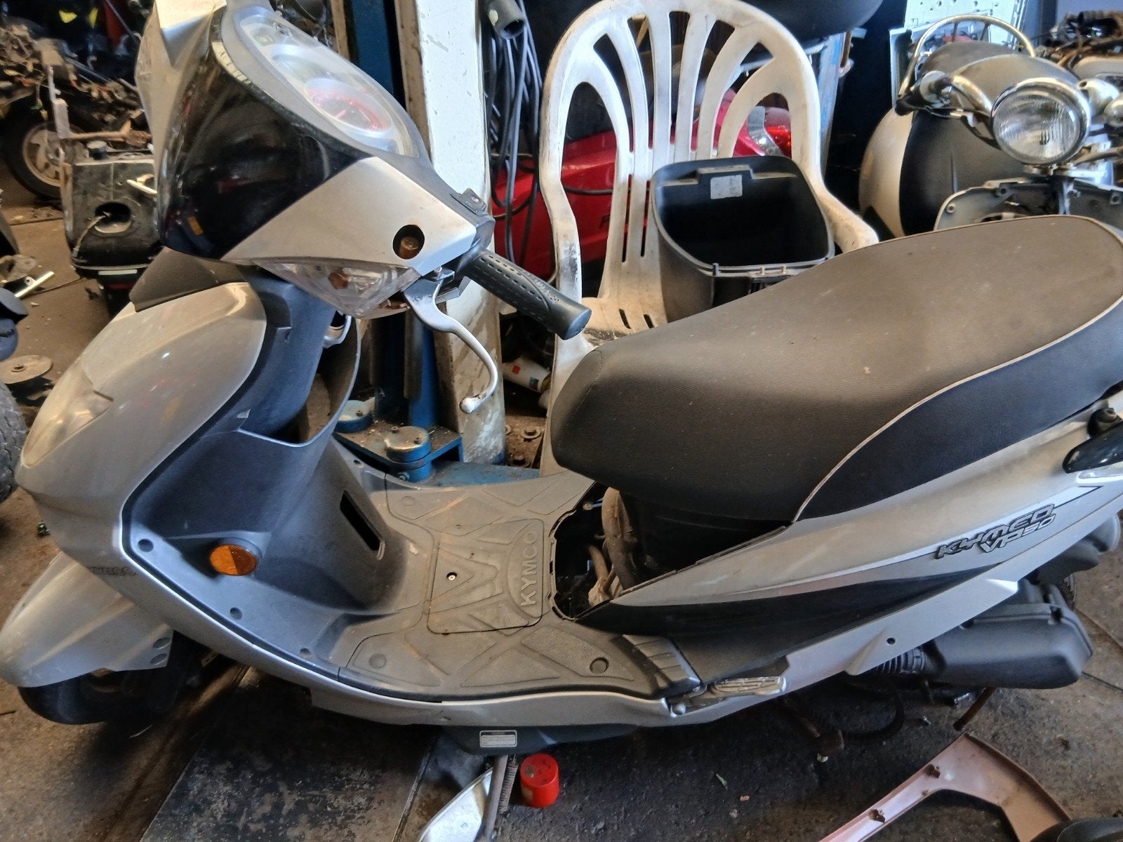 Diverse kymco vp50 kappen en verlichting te koop, Ophalen of Verzenden, Gebruikt, Overige typen, Kymco