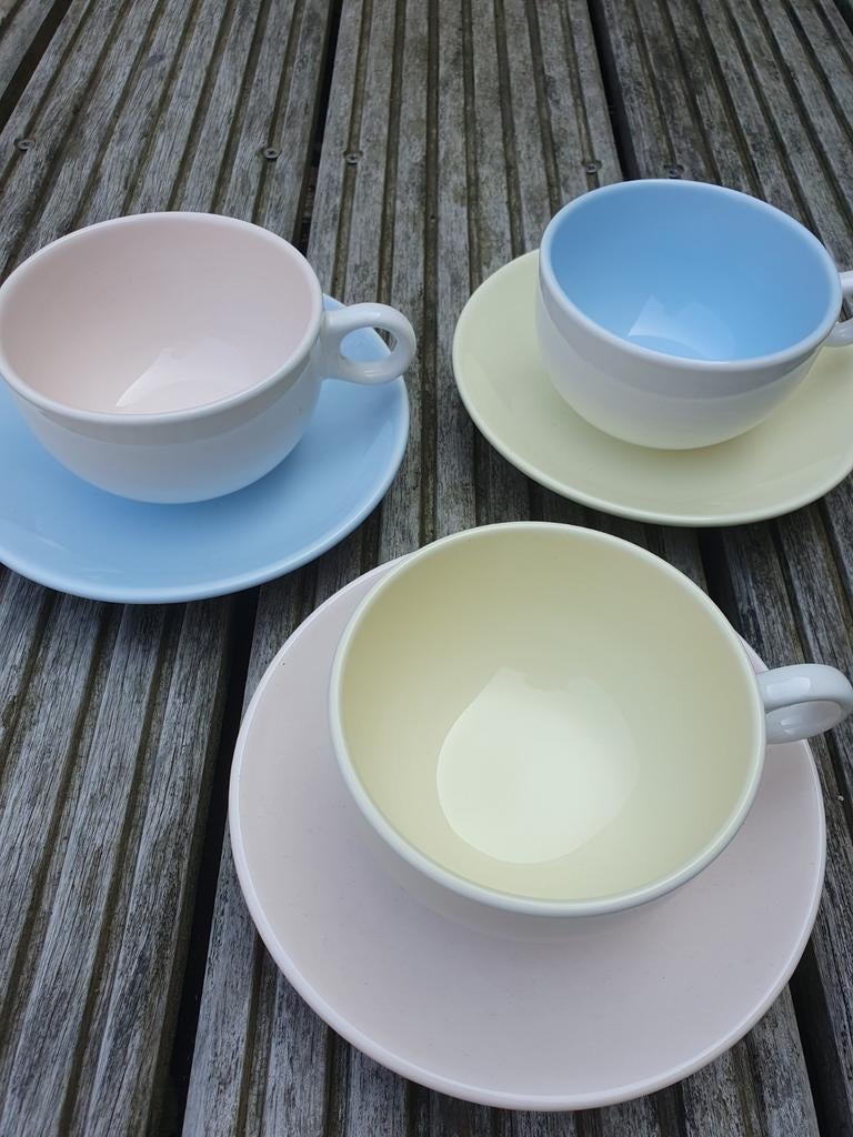 Pagnossin, Italië: Kop en schotels pastel, Ophalen of Verzenden