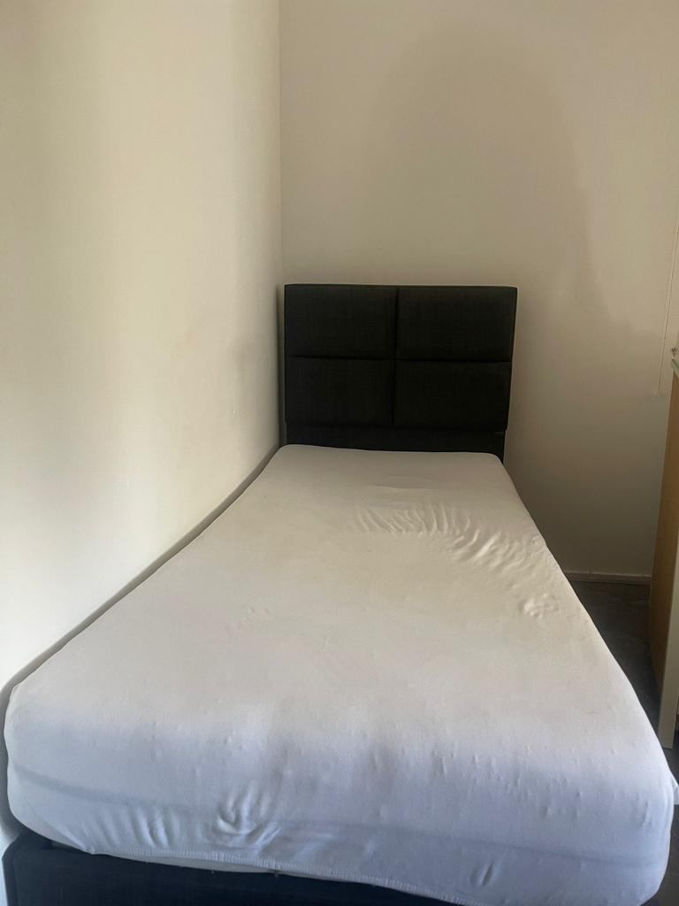 Boxspring bed, Ophalen of Verzenden, Zo goed als nieuw, Eenpersoons, Grijs