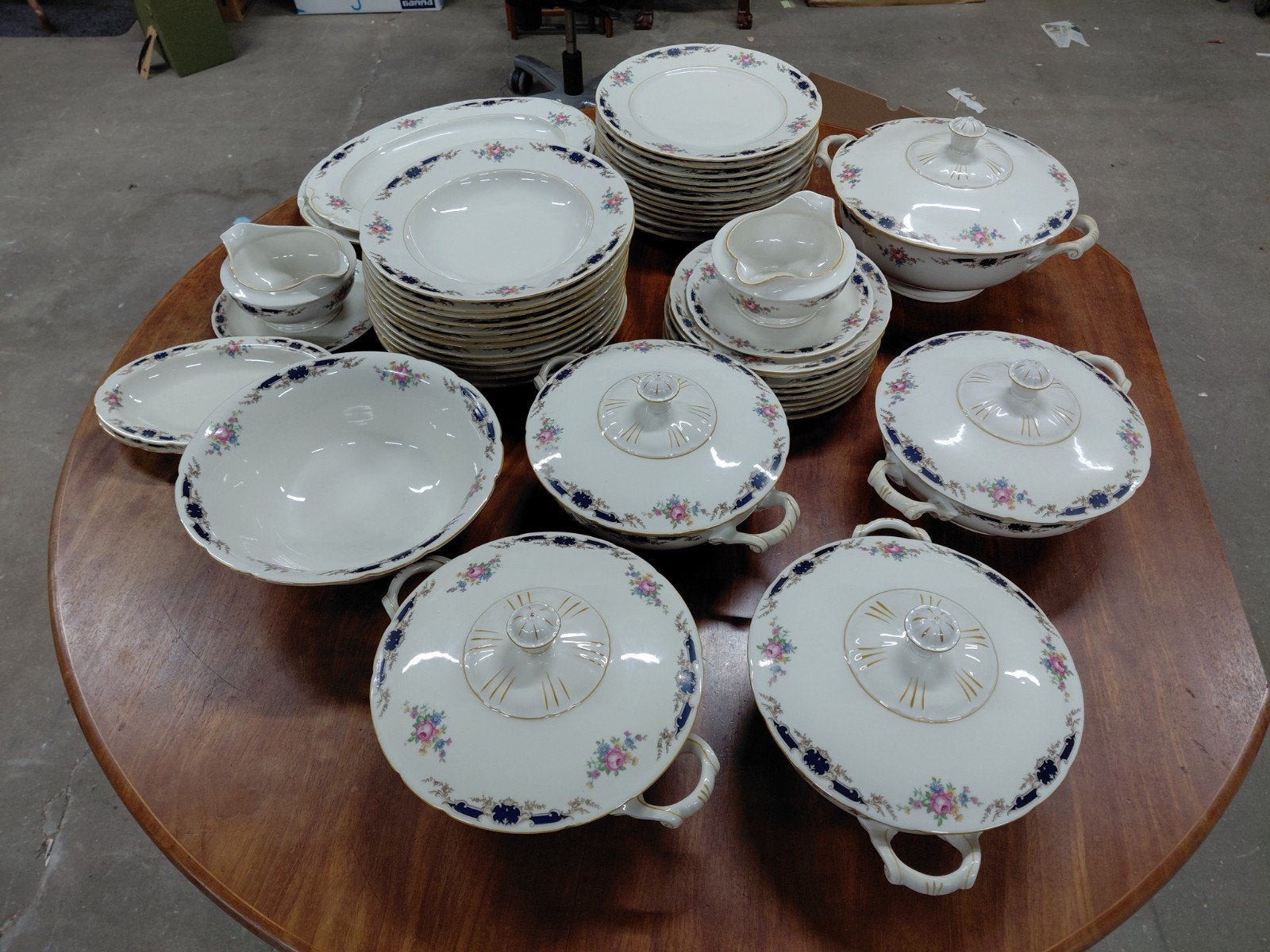 Uitgebreid Thun servies - Zo goed als nieuw, Huis en Inrichting, Ophalen, Overige merken, Zo goed als nieuw, Overige stijlen