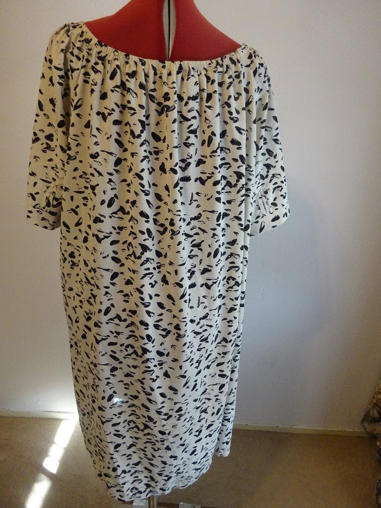 Norah jurk mt 48, Kleding | Dames, Jurken, Verzenden, Zwart, Maat 46/48 (XL) of groter, Zo goed als nieuw