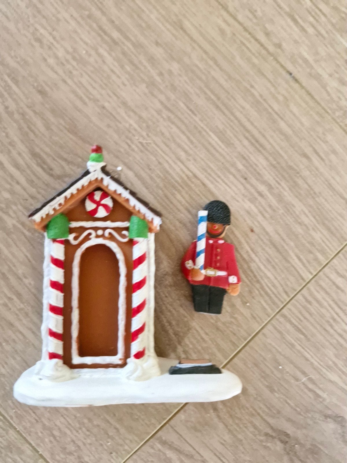 gingerbread Engels huis, Ophalen, Nieuw