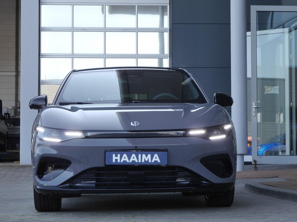 Leapmotor B05 ProMax Design 67.1 kWh | Panoramadak | Elektri, Auto's, Leapmotor, Achterwielaandrijving, Overige modellen, 450 min