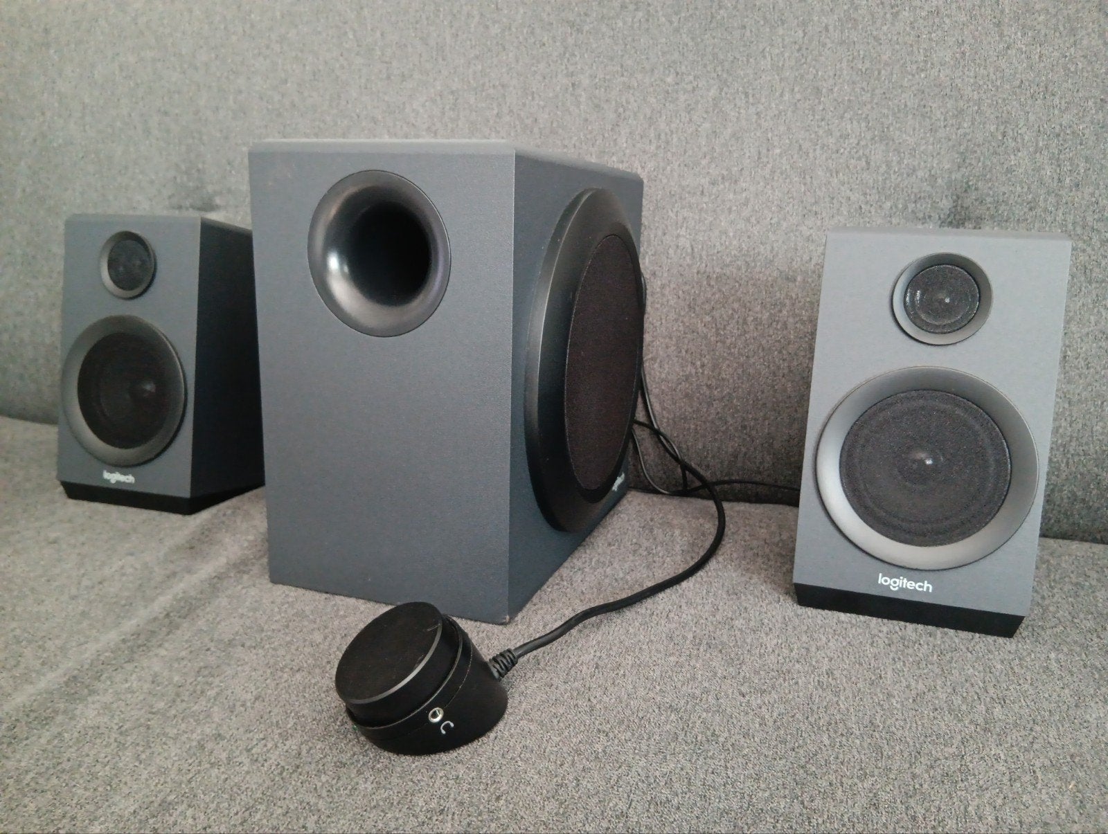 Logitech Z333 2.1 Speakerset met Subwoofer, Ophalen of Verzenden, Zo goed als nieuw, Subwoofer, Logitech