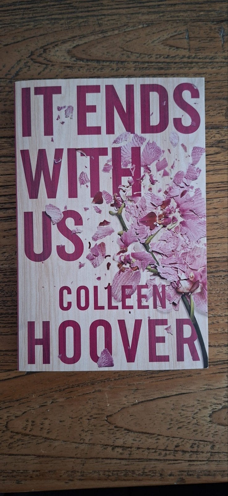 It Ends With Us - Colleen Hoover (Engelse versie), Colleen Hoover, Europa overig, Ophalen of Verzenden, Zo goed als nieuw