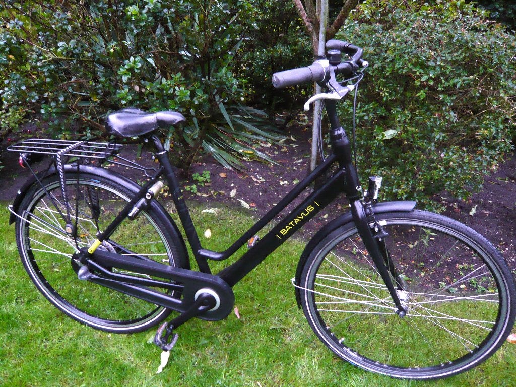 mooie,nette sportieve zwarte 28inch aluminium BATAVUS FONK, Ophalen, Versnellingen, Batavus, Trommelrem