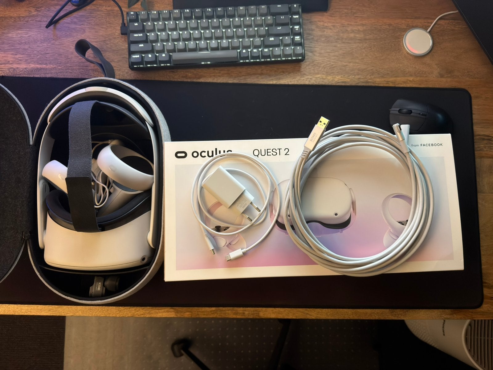 Oculus/Meta Quest 2 128GB + Elite Strap, Link kabel en case, Ophalen of Verzenden, Zo goed als nieuw, VR-bril, Overige platformen