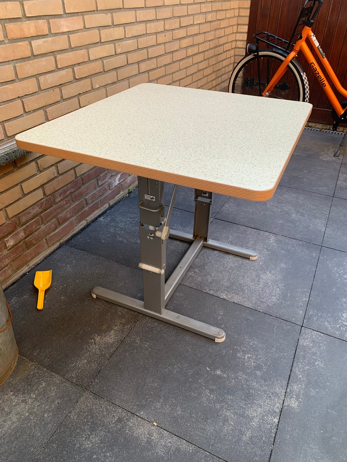 Handige Caravan Vouwtafel - Compact en Verstelbaar, Ophalen, Gebruikt
