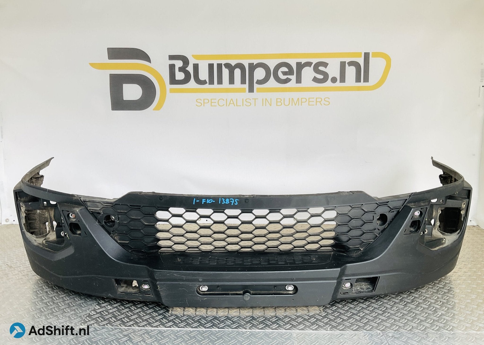 Bumper Iveco daily iv 4 14-19 5801529745 Voorbumper 1-F10-13, Bumper