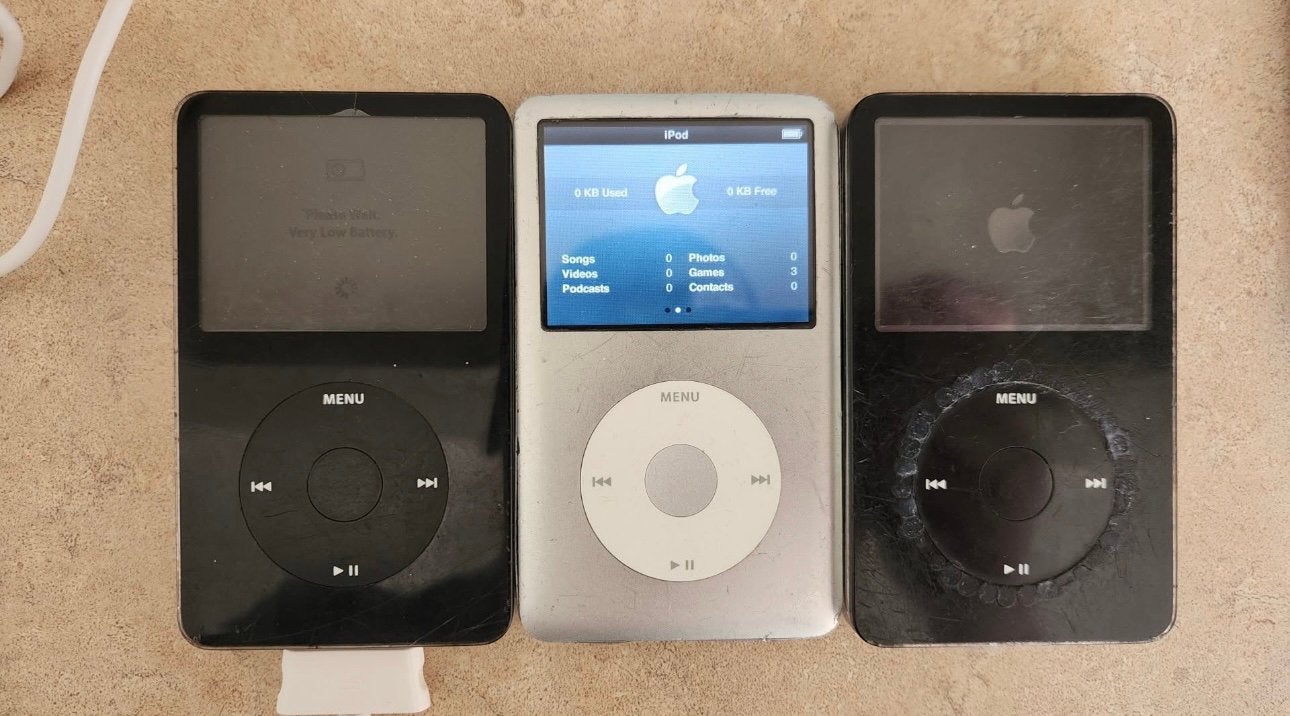 Defecte iPods gezocht voor onderdelen of reparatie, Ophalen of Verzenden, Niet werkend, Classic
