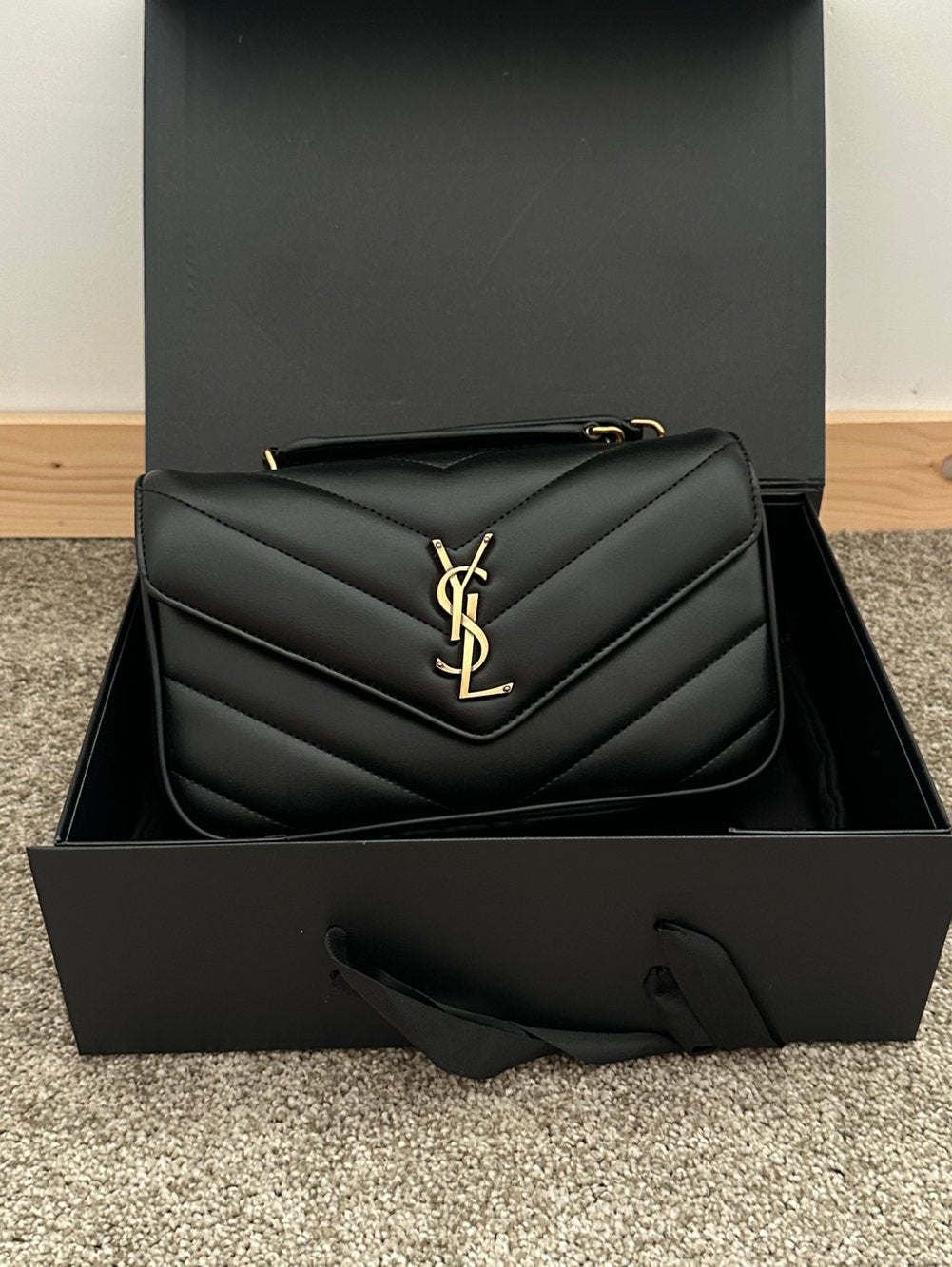 Yves Saint Laurent LouLou Small - Originele, Ophalen of Verzenden, Zo goed als nieuw, Zwart, Avondtasje