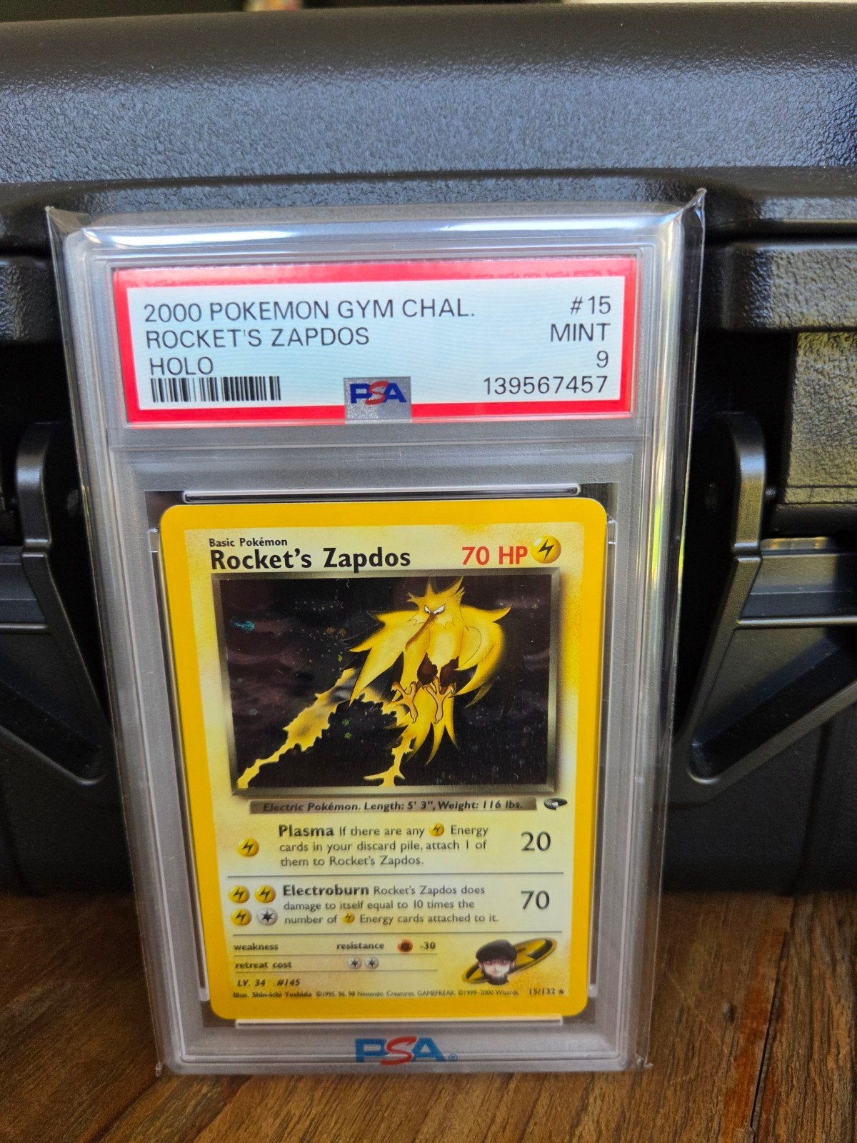 Rocket's Zapdos Holo PSA 9 - 2000 Pokémon Gym Challenge, Ophalen of Verzenden, Zo goed als nieuw, Losse kaart, Foil