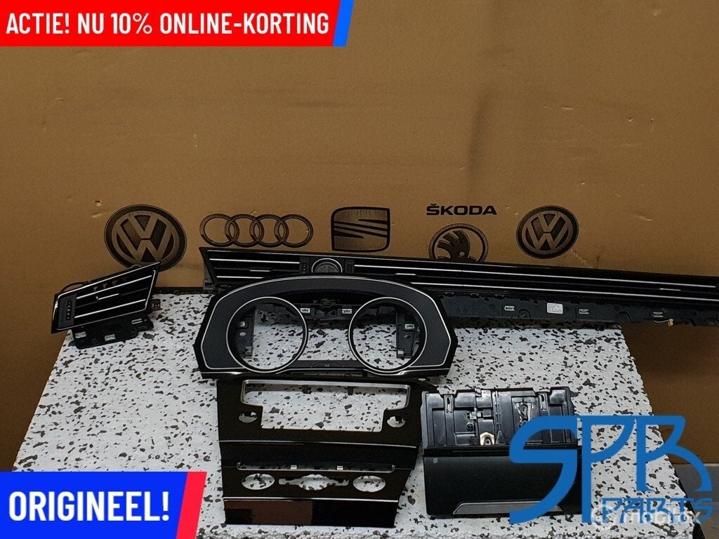 Interieurlijsten set HOOGGLANS zwart Passat CC 3G1819701A, Auto-onderdelen, Gebruikt, Volkswagen, Ophalen of Verzenden, Volkswagen