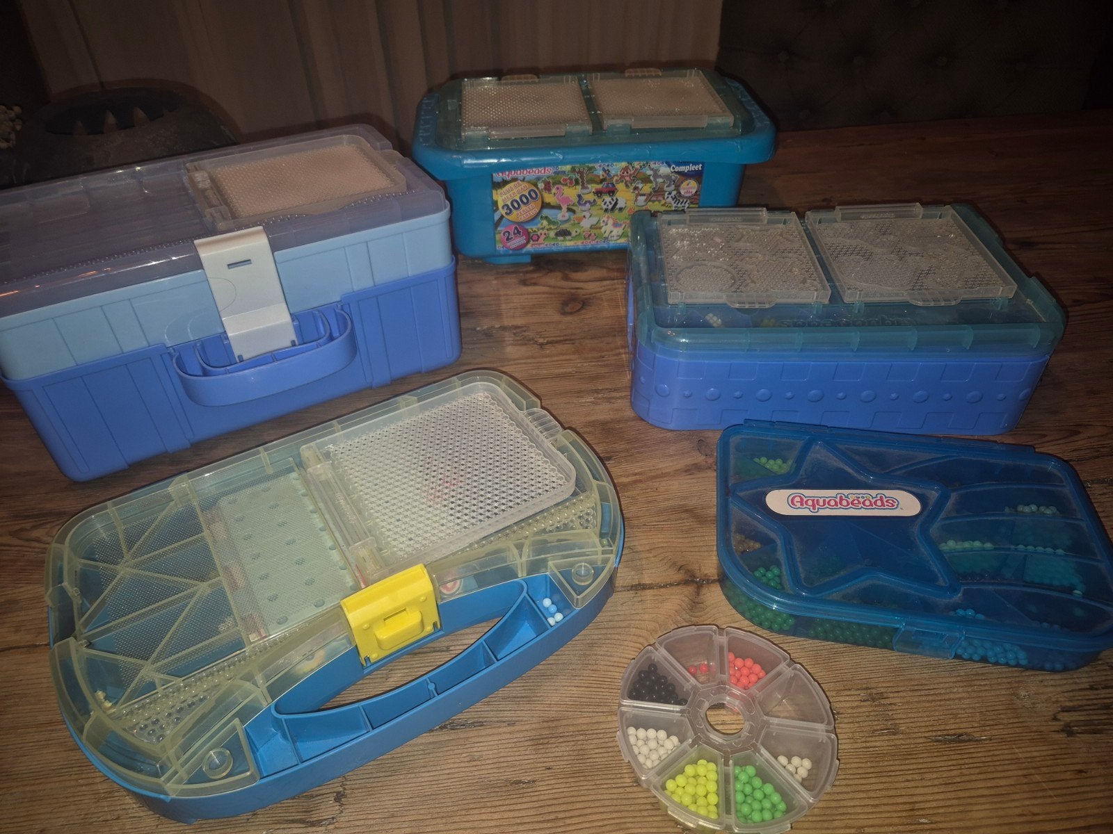 Grote Aquabeads collectie met diverse sets en kralen, Ophalen, Zo goed als nieuw, Knutselen