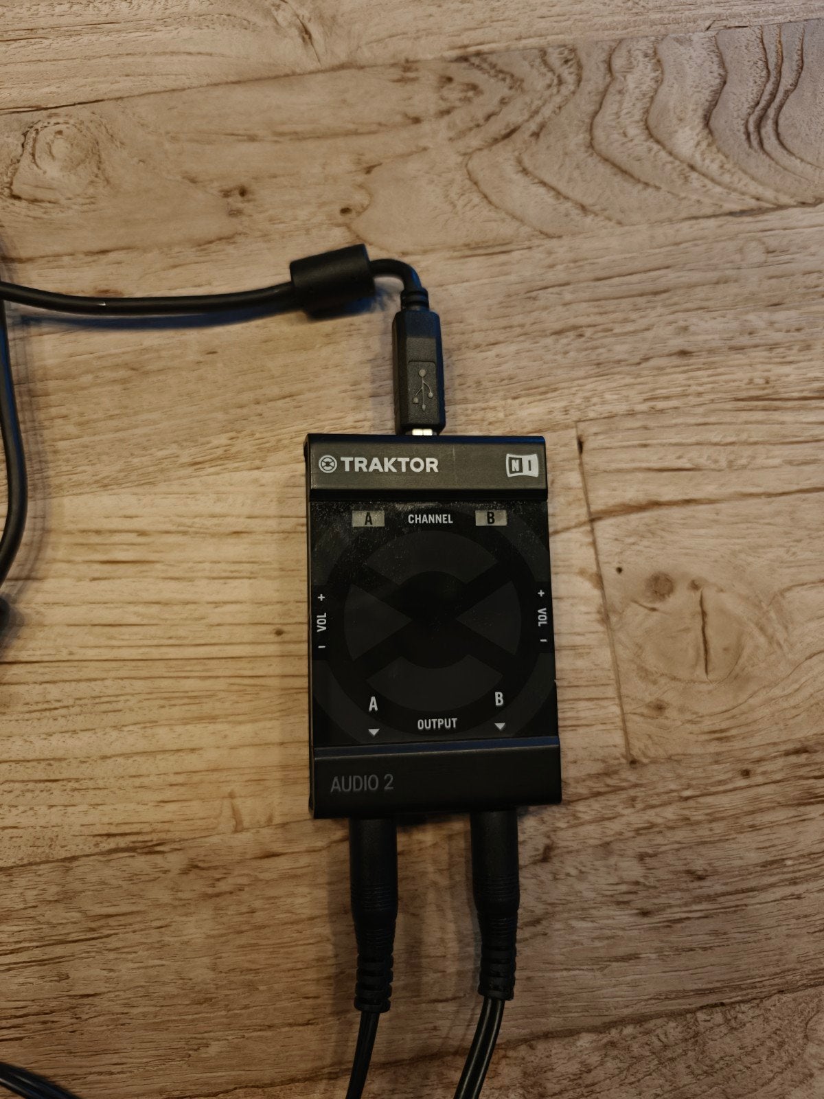 Native Instruments Traktor Audio 2 DJ Audio Interface, Ophalen of Verzenden, Gebruikt, Dj-set, Overige merken