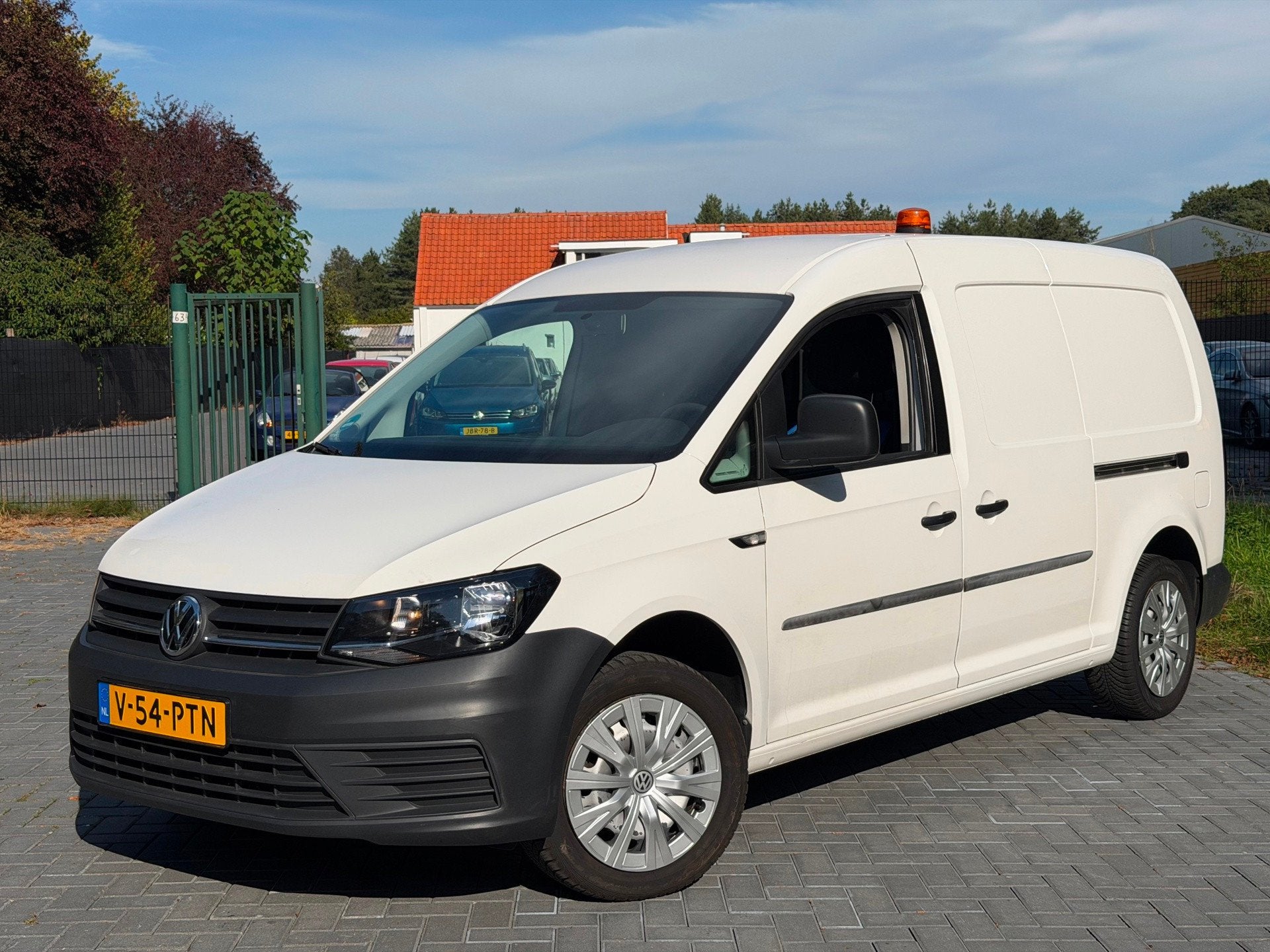 Volkswagen CADDY 1.4 TSI L2H1 BMT Maxi/Automaat/Cruise/PDC, Auto's, Dealer onderhouden, 125 pk, Gebruikt, Euro 6