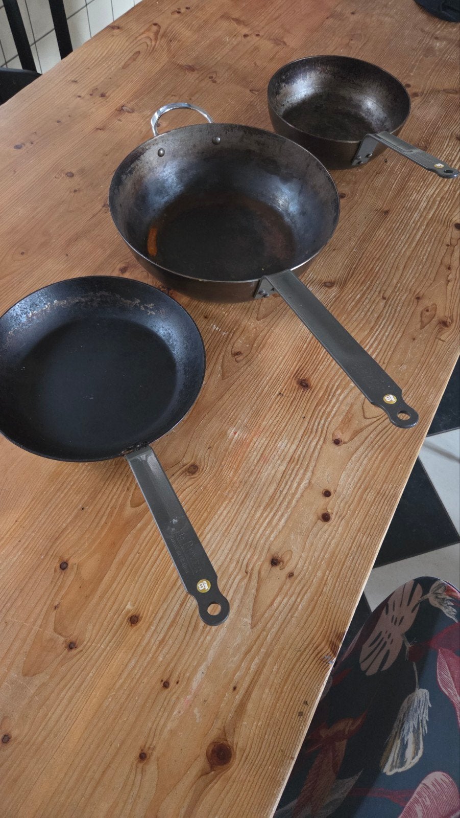 2 De Buyer Mineral B Element pannen koekenpan en hapjespan, Huis en Inrichting, Keuken | Potten en Pannen, Gebruikt, Gietijzer