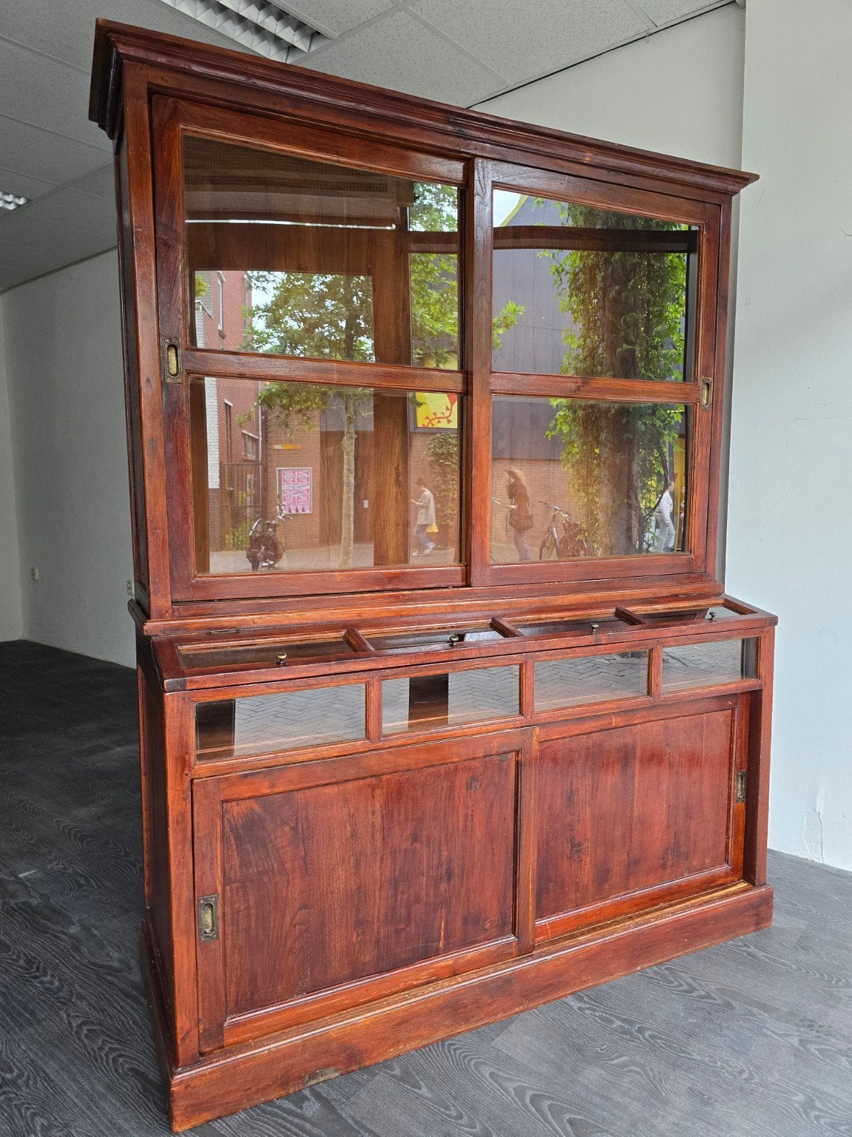 Klassieke museumkast | Grutterskast | winkelkast teak, Gebruikt, 150 tot 200 cm, Ophalen of Verzenden, Onbekend