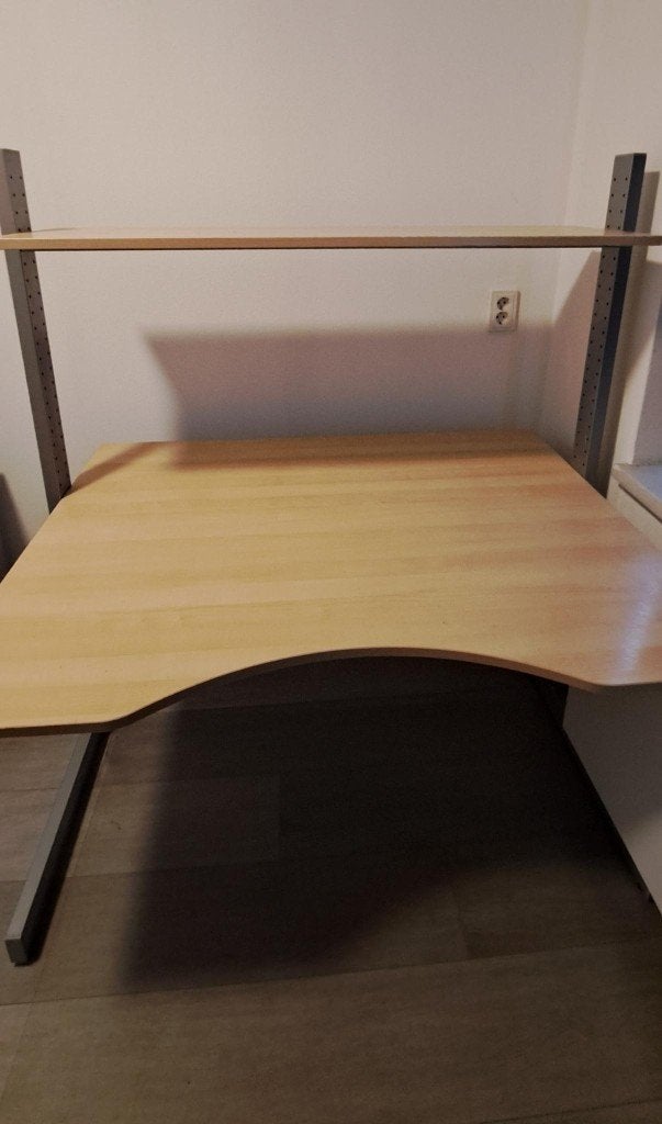 Bureau computertafel ikea gratis, Ophalen, In hoogte verstelbaar, Zo goed als nieuw, IKEA