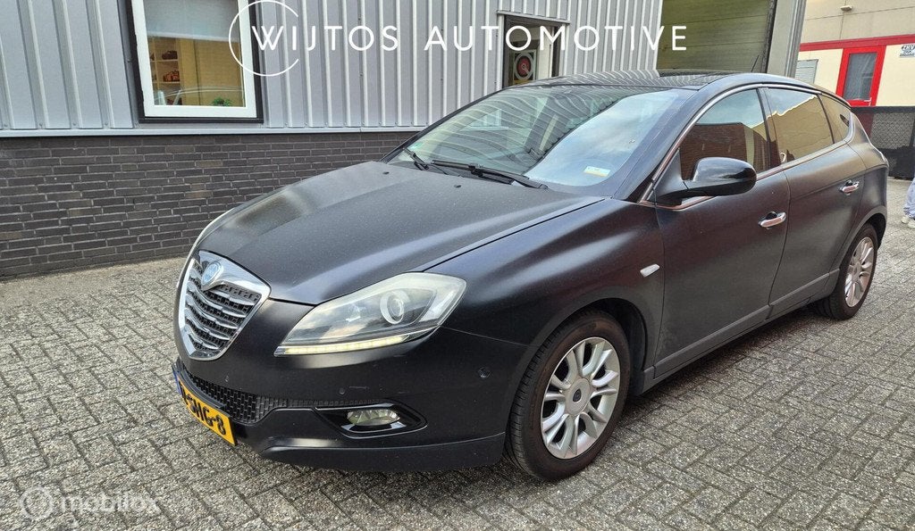 Lancia Delta 1.4 M.air Hard Black, pano, Auto's, Lancia, Voorwielaandrijving, Euro 5, 1295 kg, 4 cilinders