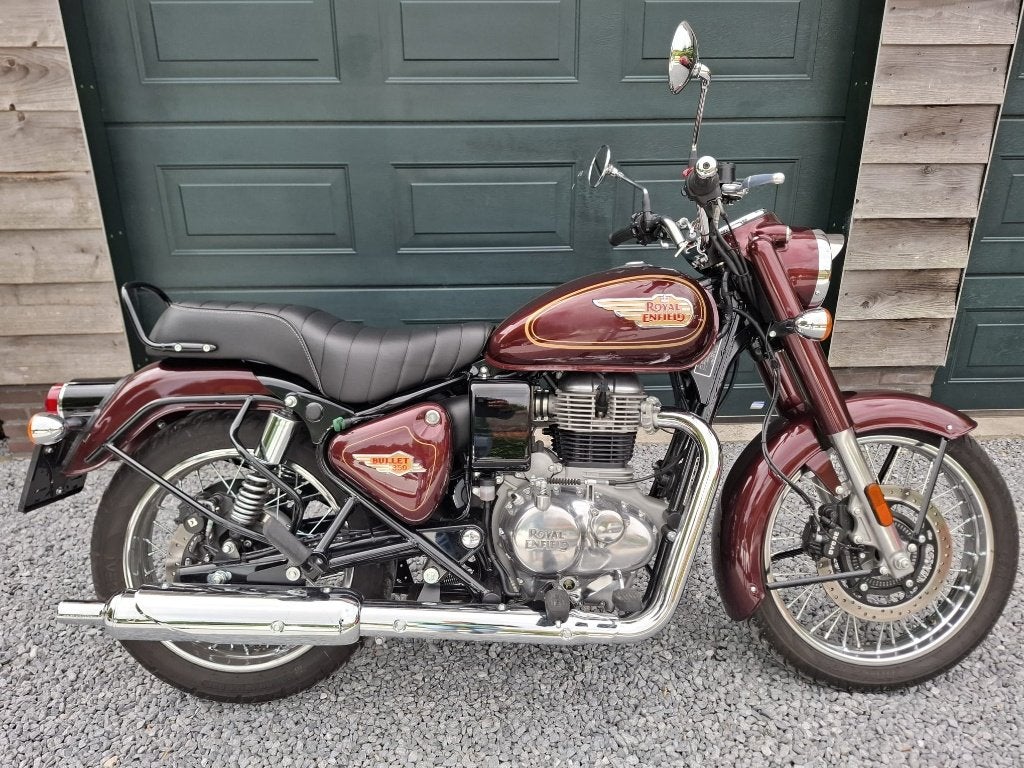 Royal Enfield Bullet 350 van 2024, Maroon, slechts 2.266 km!, Occasion, Motorrijbewijs A, Bedrijf, Toermotor