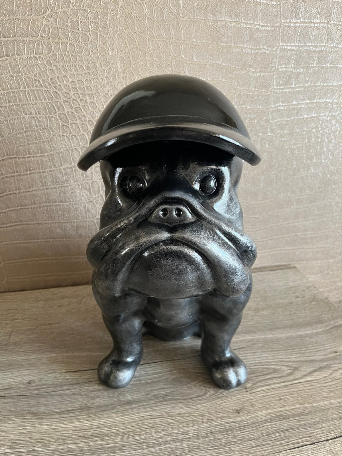 bulldog met pet 40hoog 22breed/Nieuw!, Ophalen of Verzenden, Nieuw