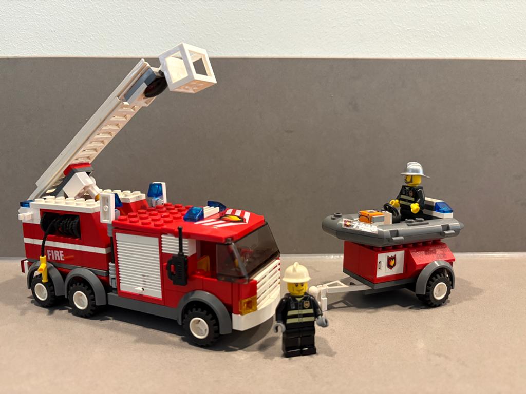 Lego 7239 fire truck met instructie brandweerauto, Compleet, City, Lego, Ophalen of Verzenden