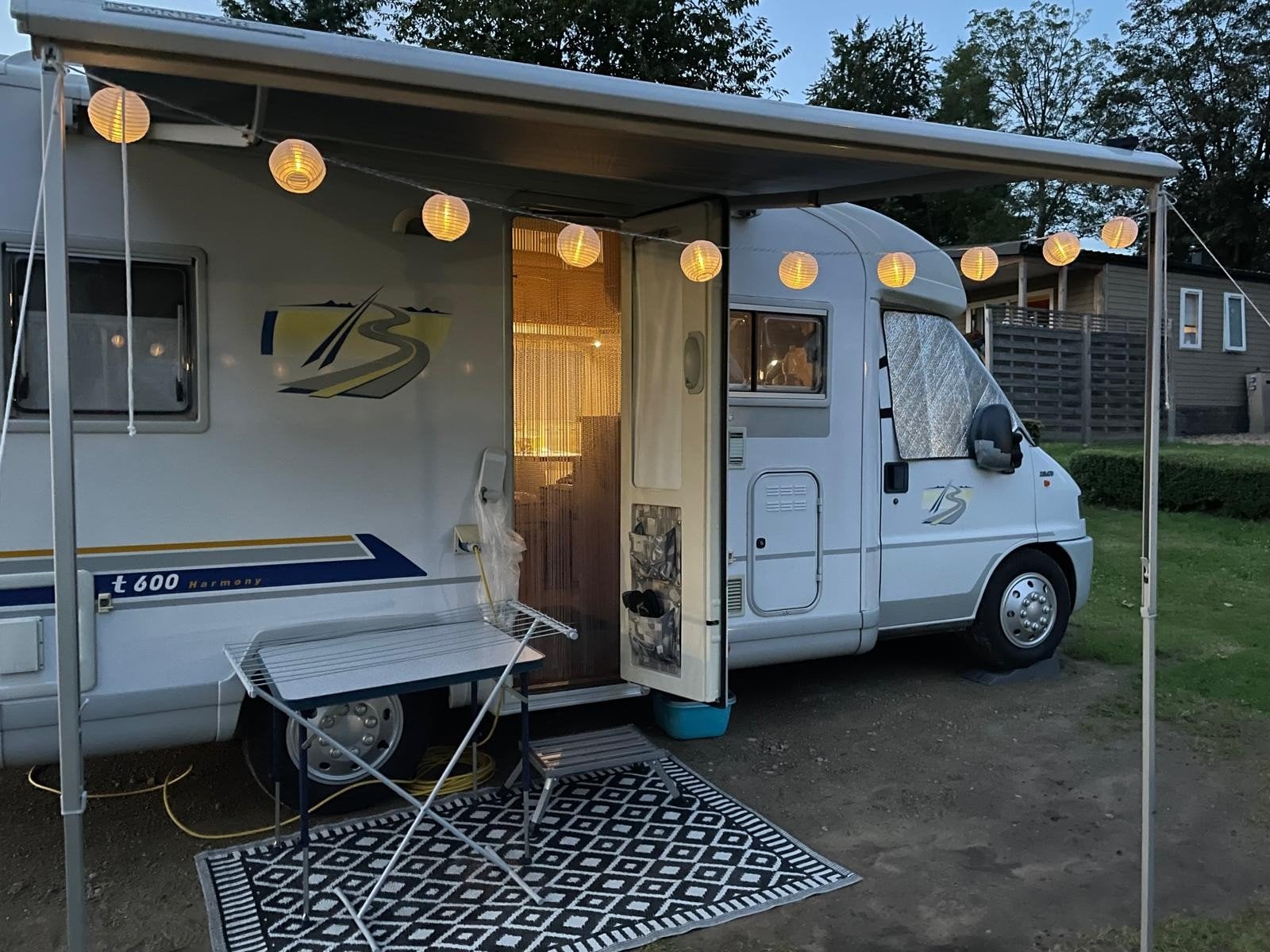 Burstner T 600 harmony 2000 APK 23-07-2027, Caravans en Kamperen, Bedrijf, Tot en met 4, Half-integraal