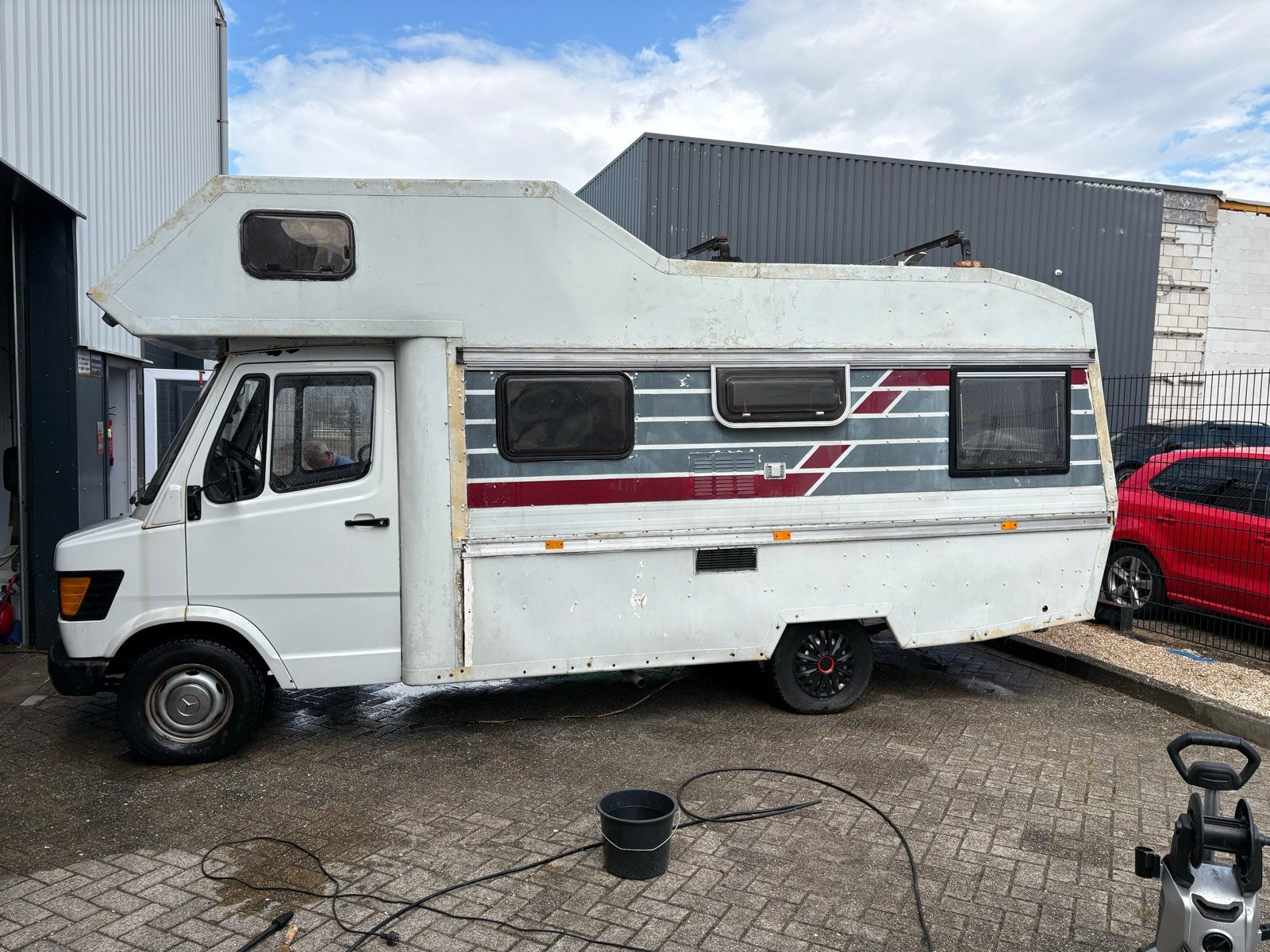 Mercedes-Benz Alkoof Camper - Project, Caravans en Kamperen, Chemisch toilet, Alkoof, Particulier, 5 tot 6 meter