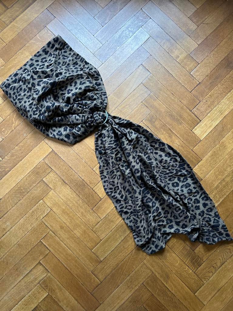 Leopardprint Draagdoek - Zo goed als nieuw Artipoppe, Overige merken, Draagdoek, Ophalen of Verzenden, Zo goed als nieuw