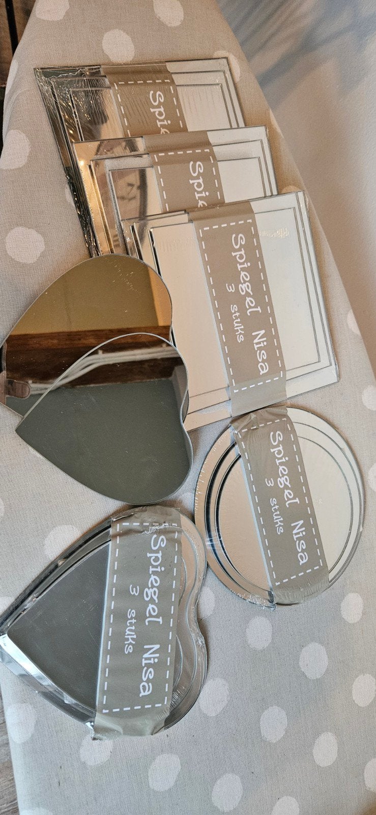 Spiegel Nisa - Diverse vormen (hart, rond, vierkant), Huis en Inrichting, Woonaccessoires | Spiegels, Ophalen of Verzenden