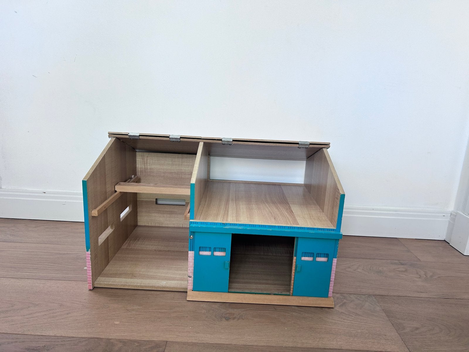 Kids Globe Speelgoed Stal - Gebruikt maar goed voor een 2e r, Ophalen, Gebruikt, Jongen of Meisje