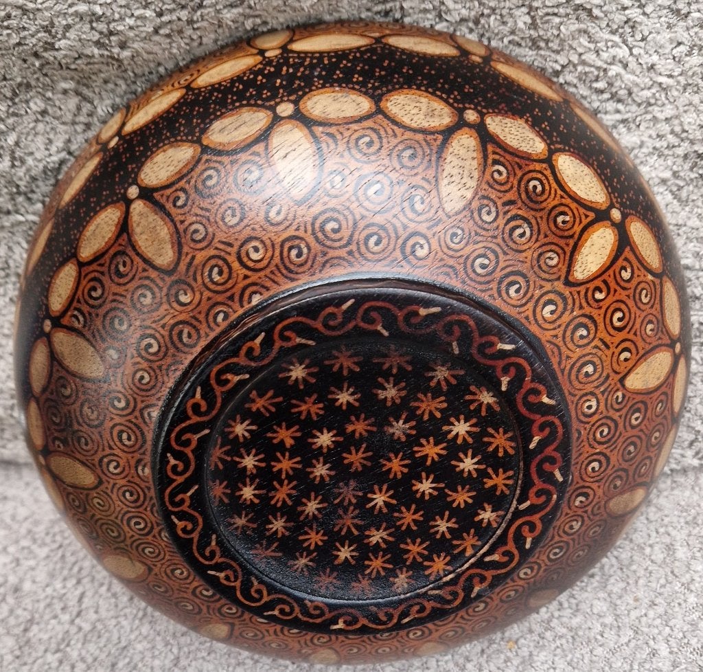 Schitterend Gedetailleerde BATIK kunst houten schaal, Hout, 6 cm, Overige typen, Ophalen of Verzenden