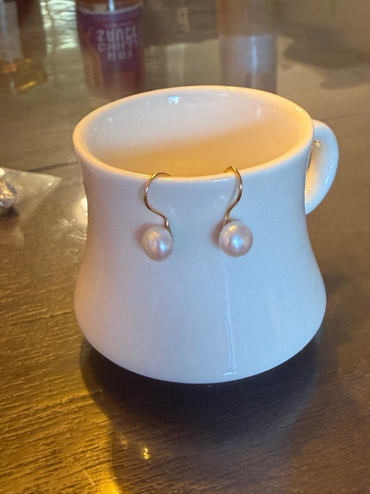 Elegante Gouden Oorbellen met Parel, Sieraden, Tassen en Uiterlijk, Oorbellen, Hangers, Ophalen of Verzenden, Zo goed als nieuw