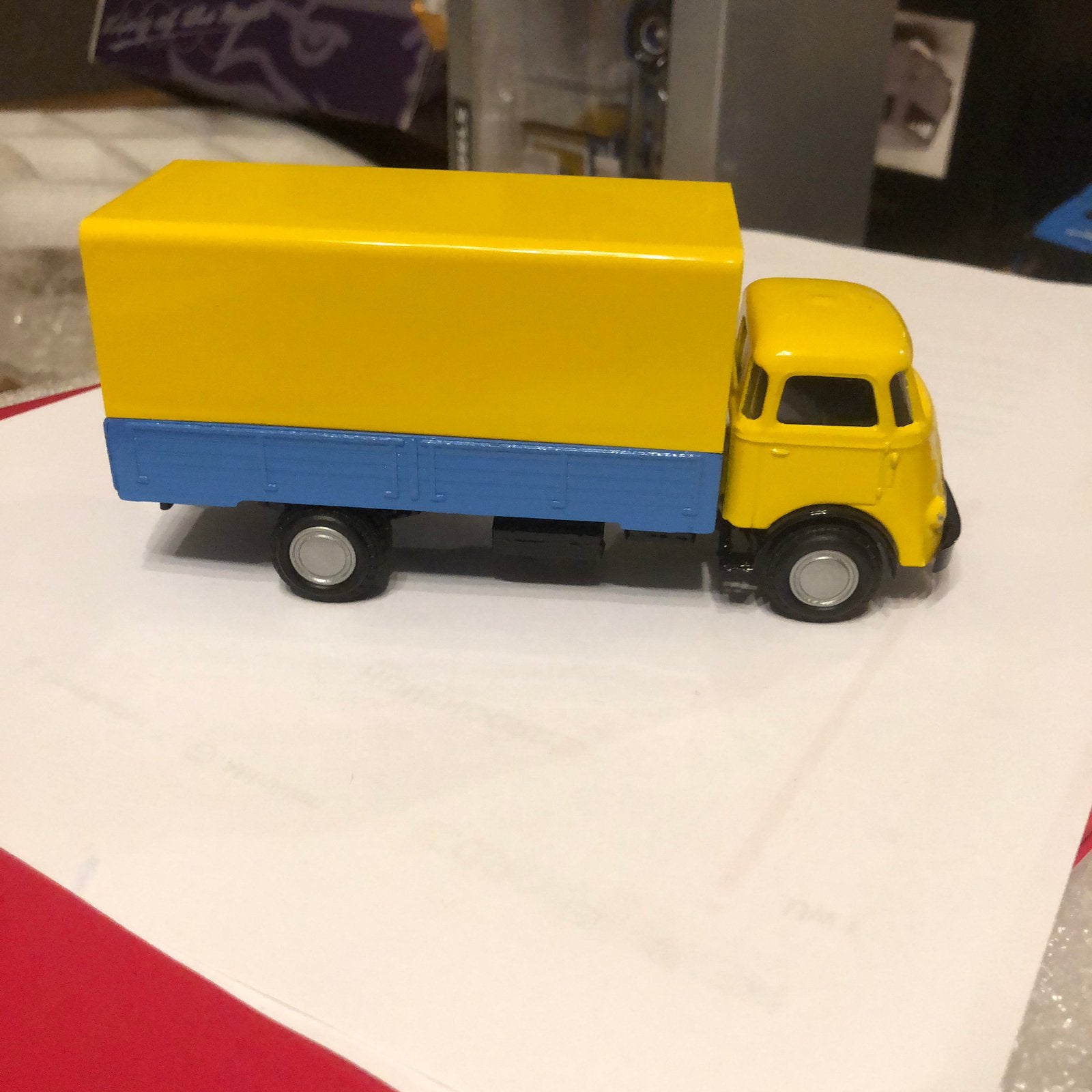 LION CARS DAF 1600 bakwagen met huif  LION CARS, Ophalen of Verzenden, Zo goed als nieuw, Bus of Vrachtwagen, Lion Toys
