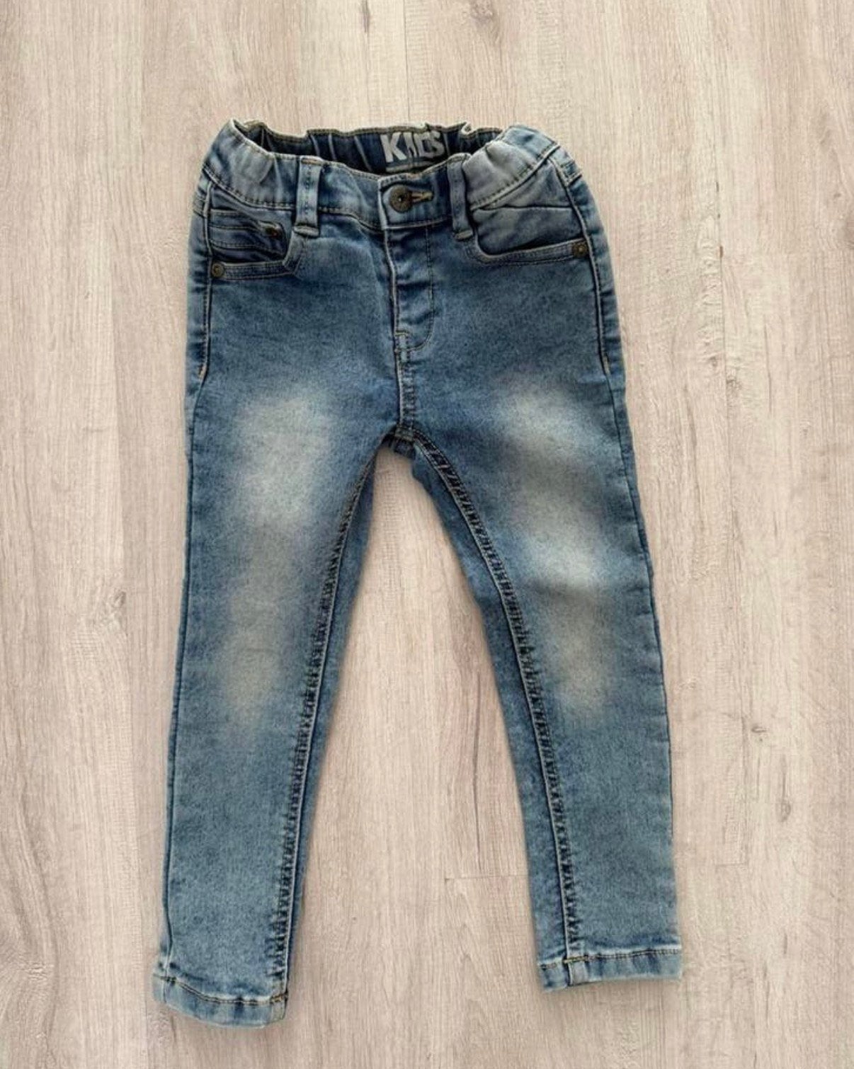 Denim blauwe gebleekte jeans Wibra skinny spijkerbroek 98, Ophalen of Verzenden, Zo goed als nieuw, Jongen, Broek