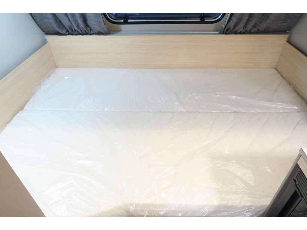 Foto 7 van Weinsberg CaraLife 390 QD AIRCO+MOVER+CASSETTELUIF.