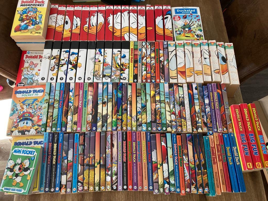 150 pockets en 75 dubbelpockets Donald Duck, Boeken, Meerdere stripboeken, Ophalen of Verzenden, Gelezen