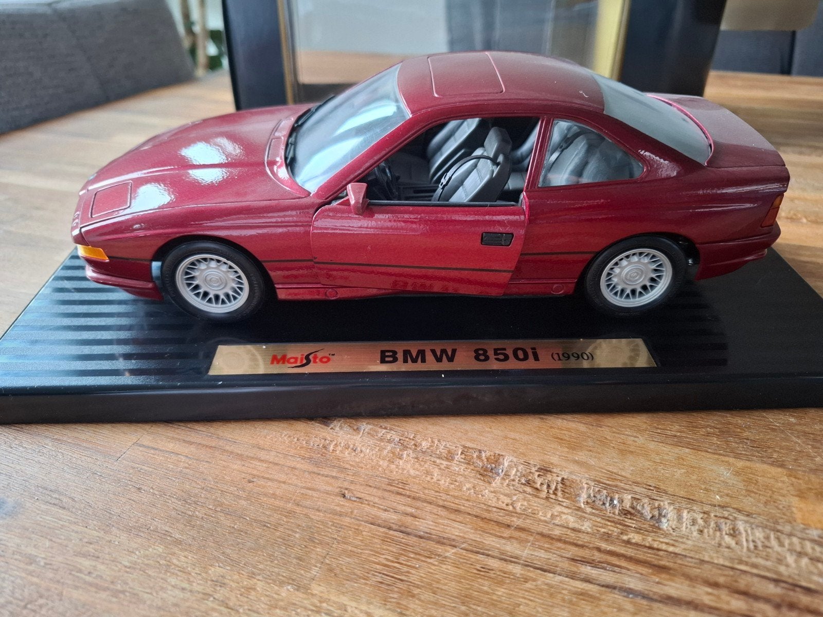 Maisto BMW 850i (1990) Special Edition 1:18, Ophalen of Verzenden