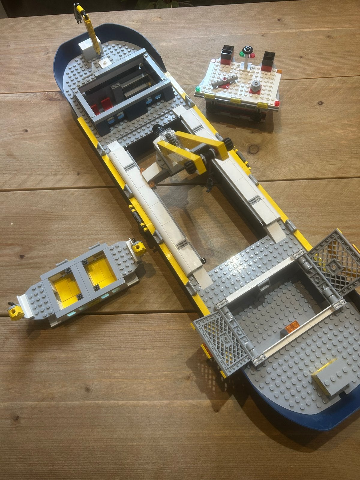 Foto 7 van Lego City Oceaan Onderzoeksschip 60266 - Zo goed als nieuw