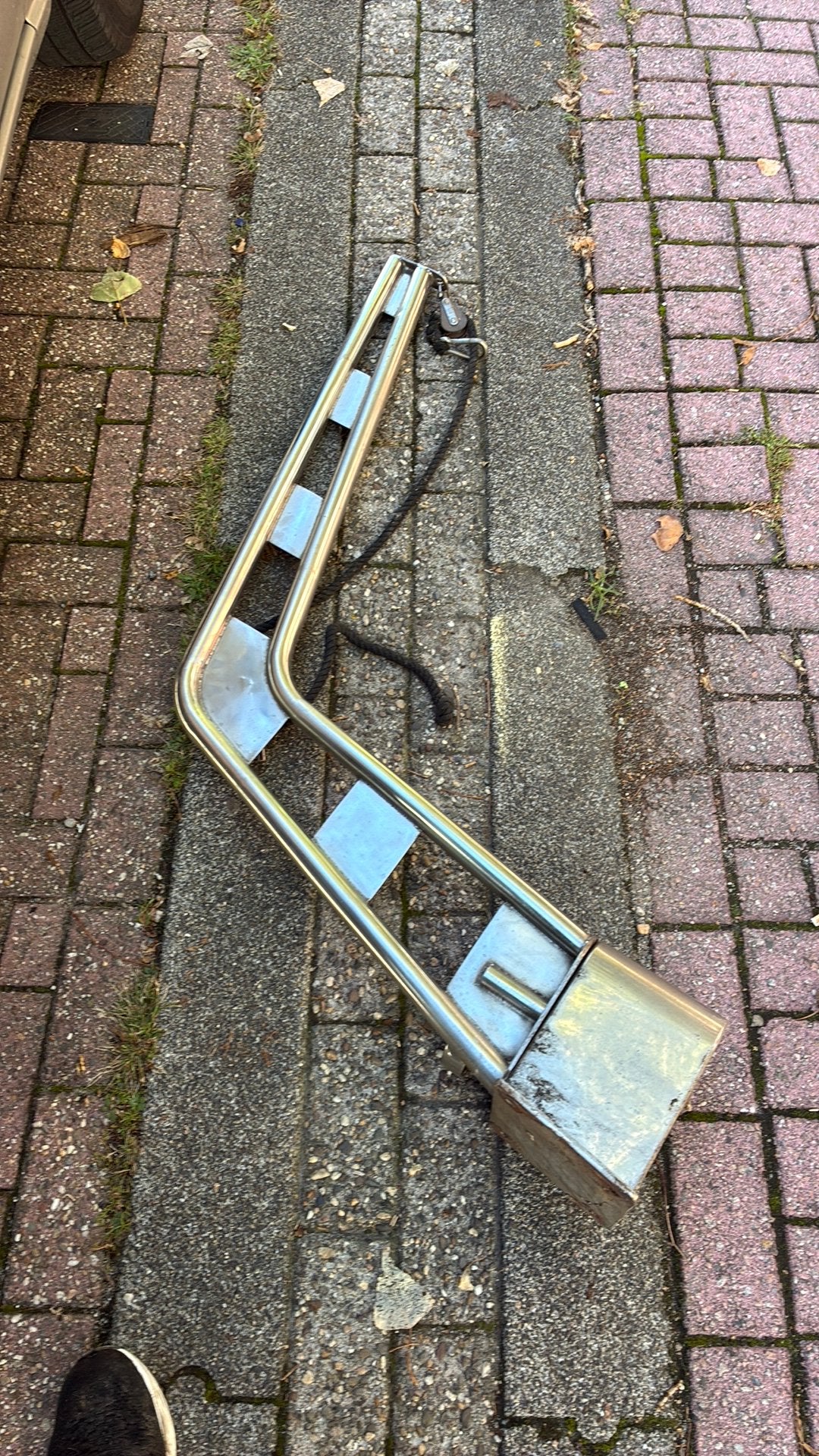 2 rvs draaibare davits, Ophalen, Gebruikt, Dekbeslag, Motorboot