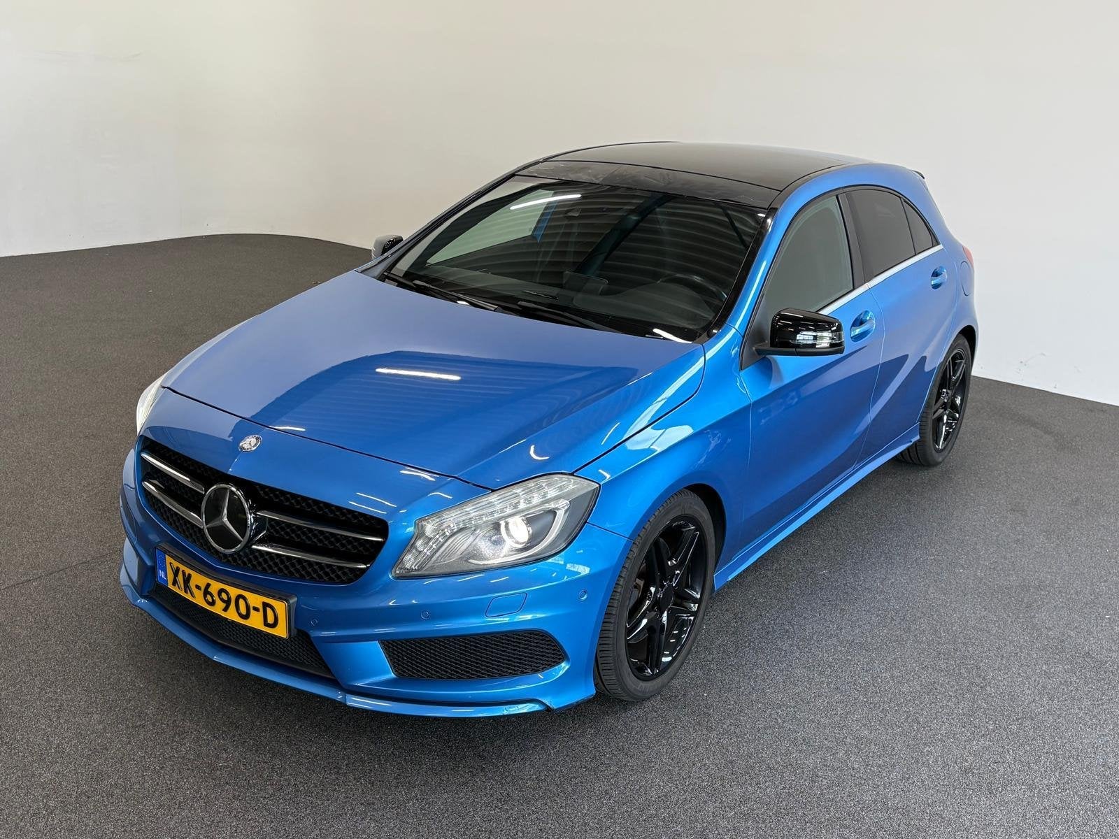 Mercedes-Benz A-klasse 250 Sport Ambition Automaat Panoramad, Auto's, 1345 kg, Gebruikt, Euro 6, 4 cilinders