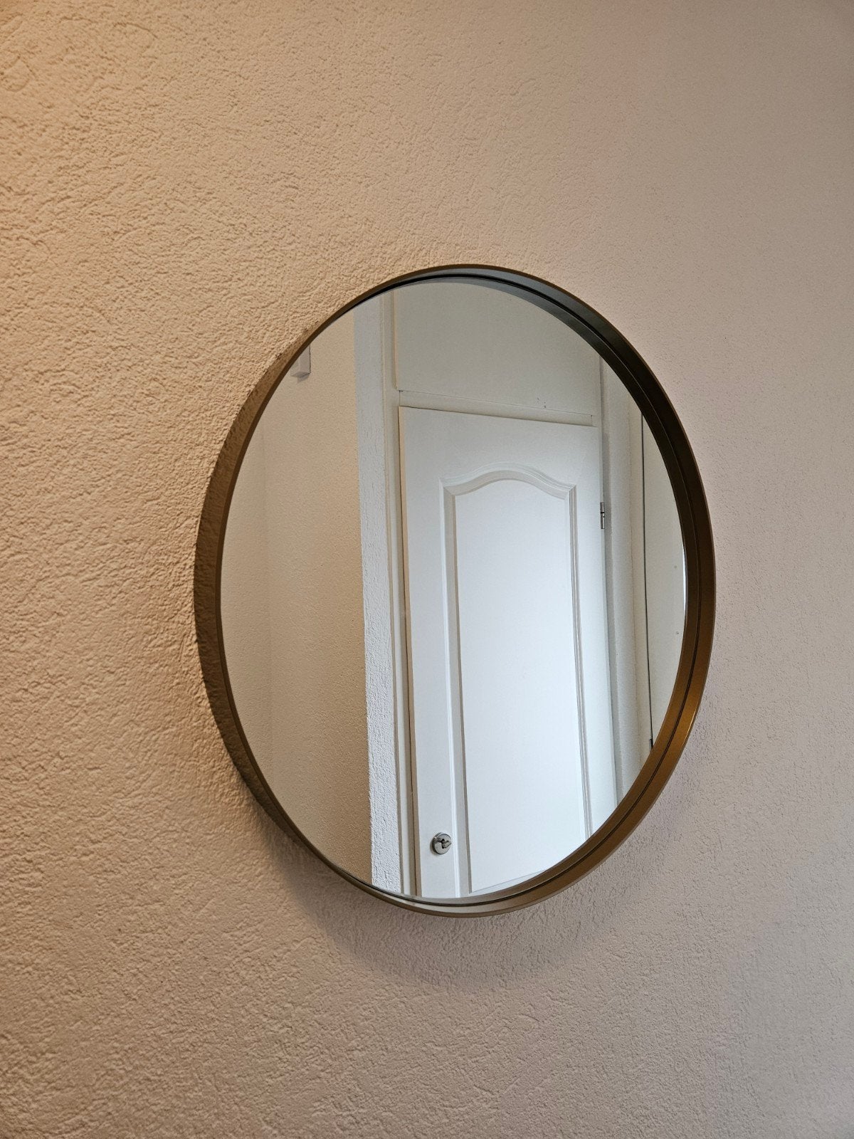 Spiegel rond met gouden rand (D61cm, buitenrand 5cm), Ophalen, Zo goed als nieuw, Rond, 50 tot 75 cm