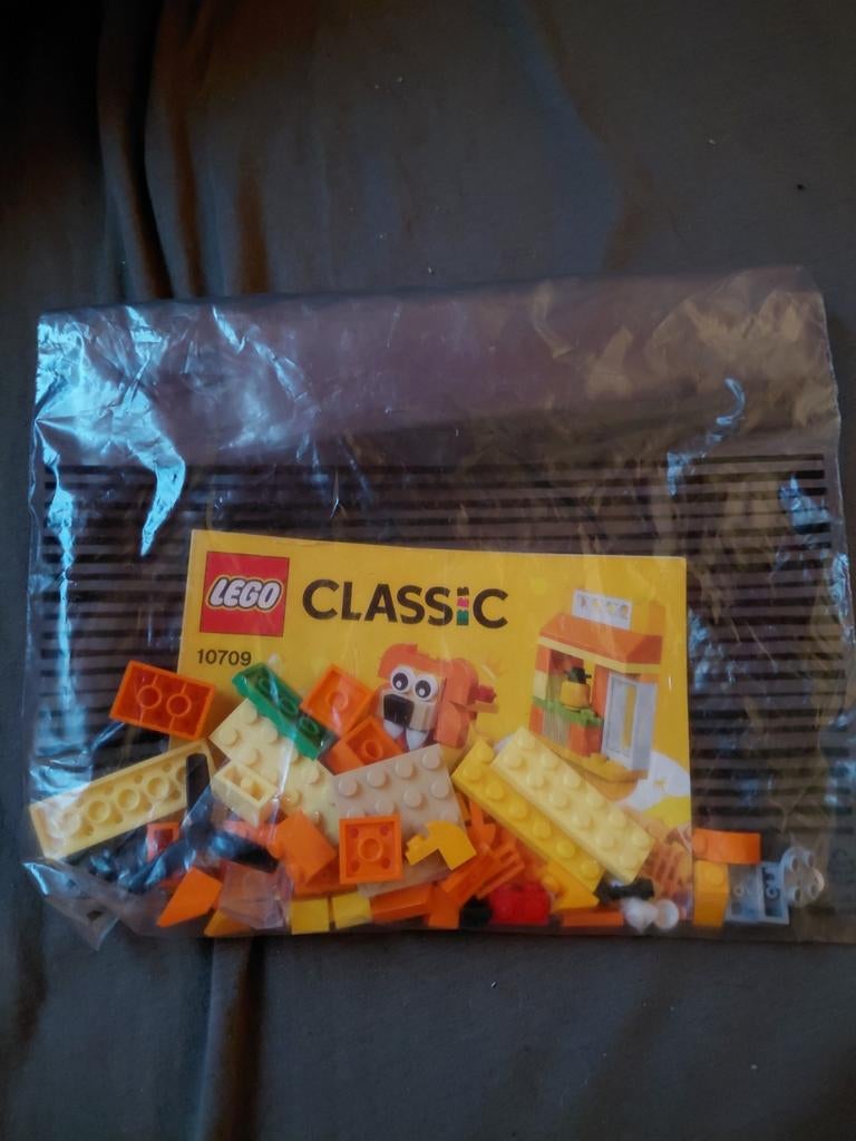 LEGO Classic 10709 Oranje Creativiteitsdoos, Lego, Compleet, Ophalen of Verzenden, Zo goed als nieuw