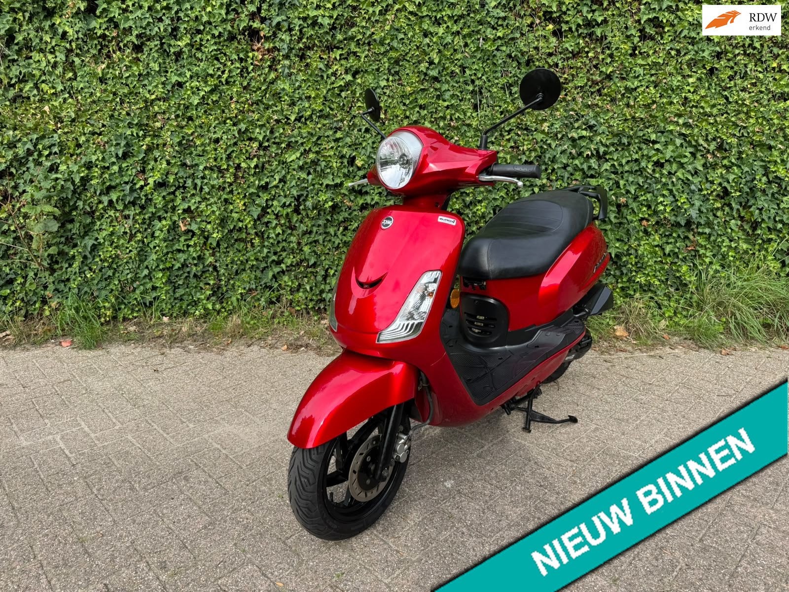 SYM Fiddle 2 45 km EURO4 Scooter RED Metallic BETAAL met in3, 49 cc, S, Benzine, Fiddle