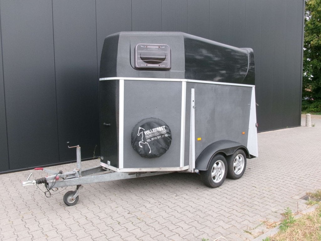 Gebruikte Humbaur 2 paards trailer. Bouwj: 2005, Niet ingevuld, Gebruikt, Niet ingevuld, 2-paards trailer
