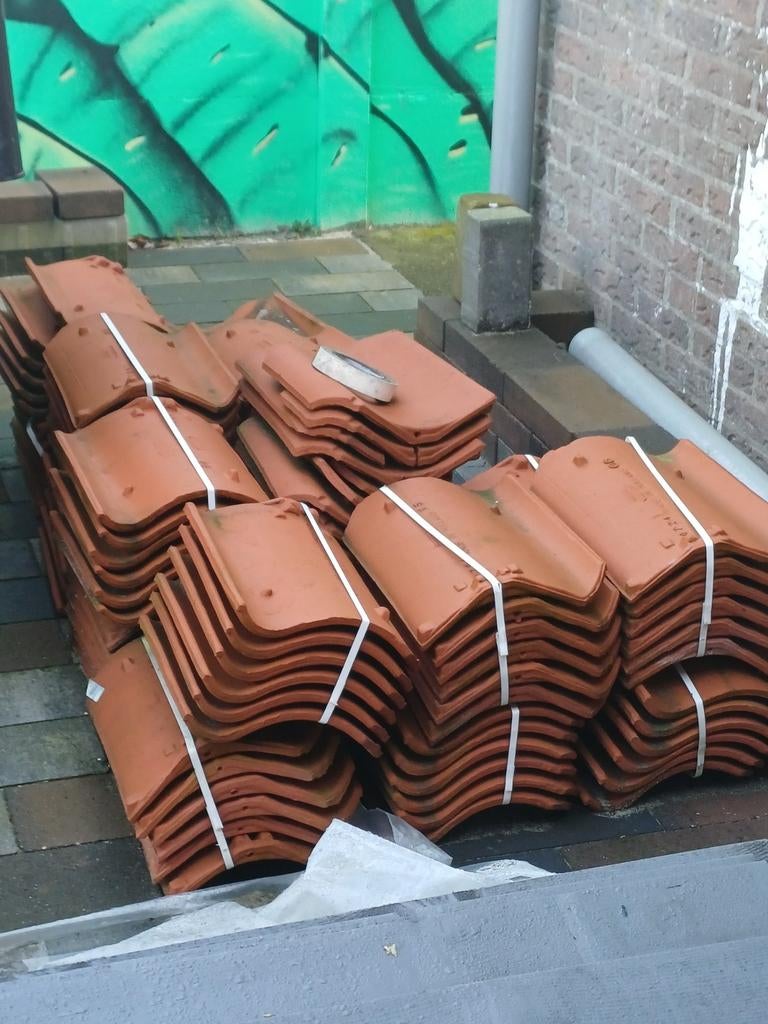 Oude holle nieuw 1 euro p.s., Ophalen, Steen of Klei, 15 m² of meer, Dakpannen